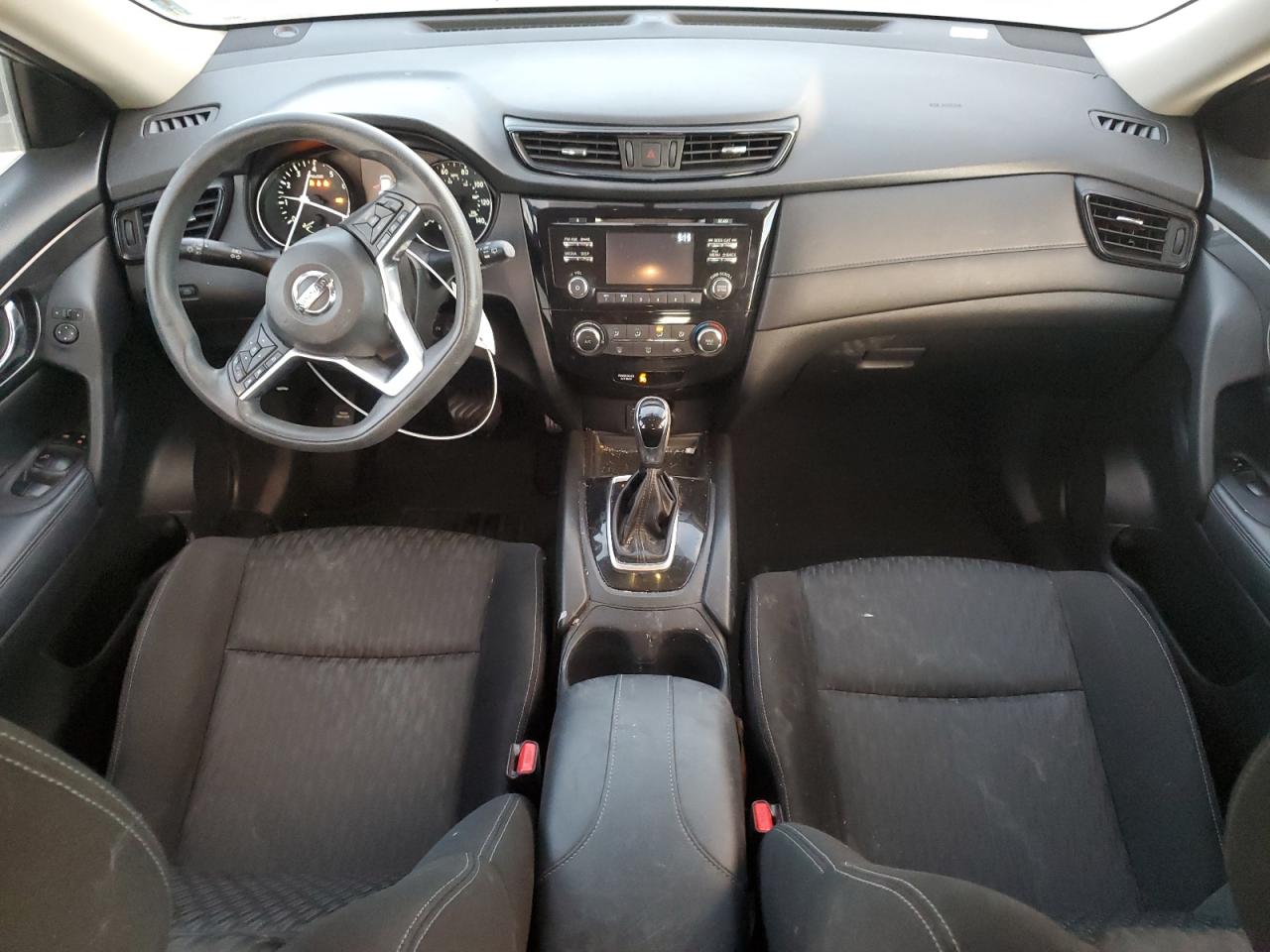 2017 Nissan Rogue - Image 8