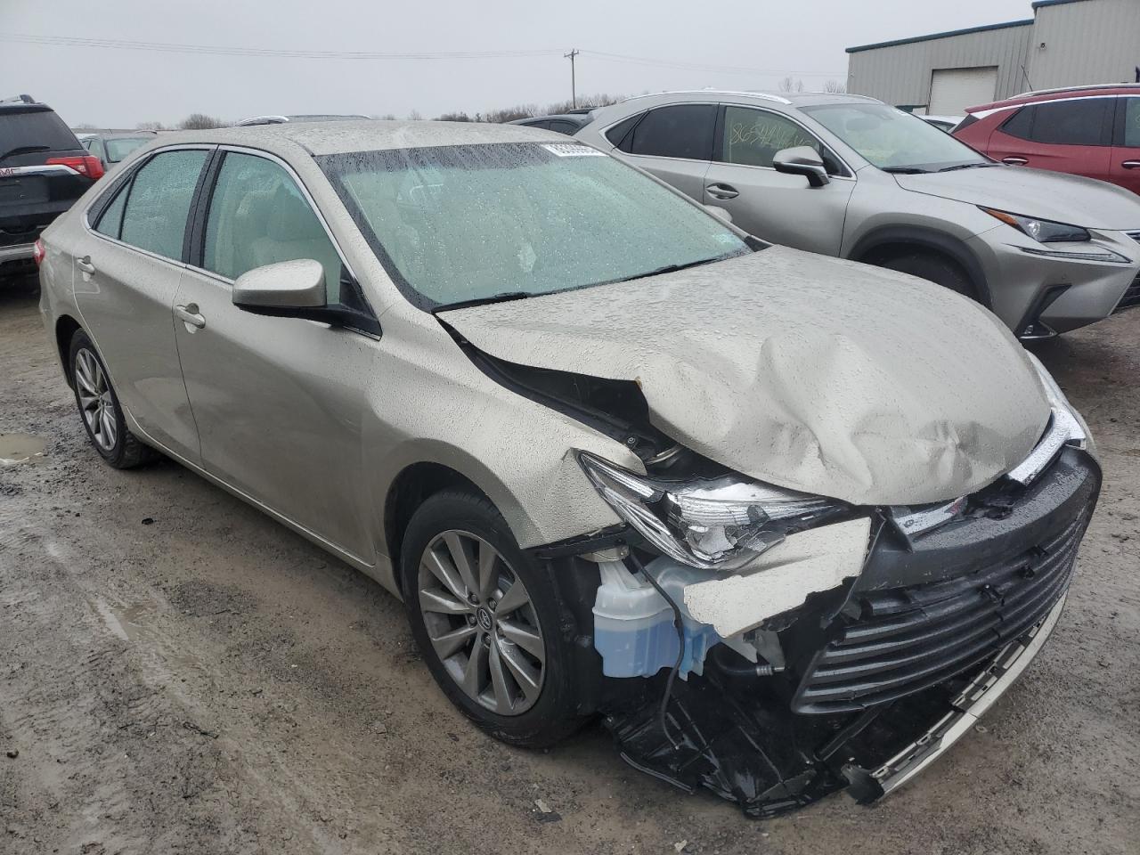 VIN 4T1BF1FK8HU323766 2017 TOYOTA CAMRY no.4