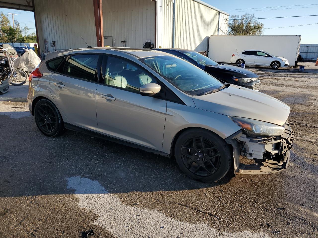 VIN 1FADP3K20GL323864 2016 FORD FOCUS no.4