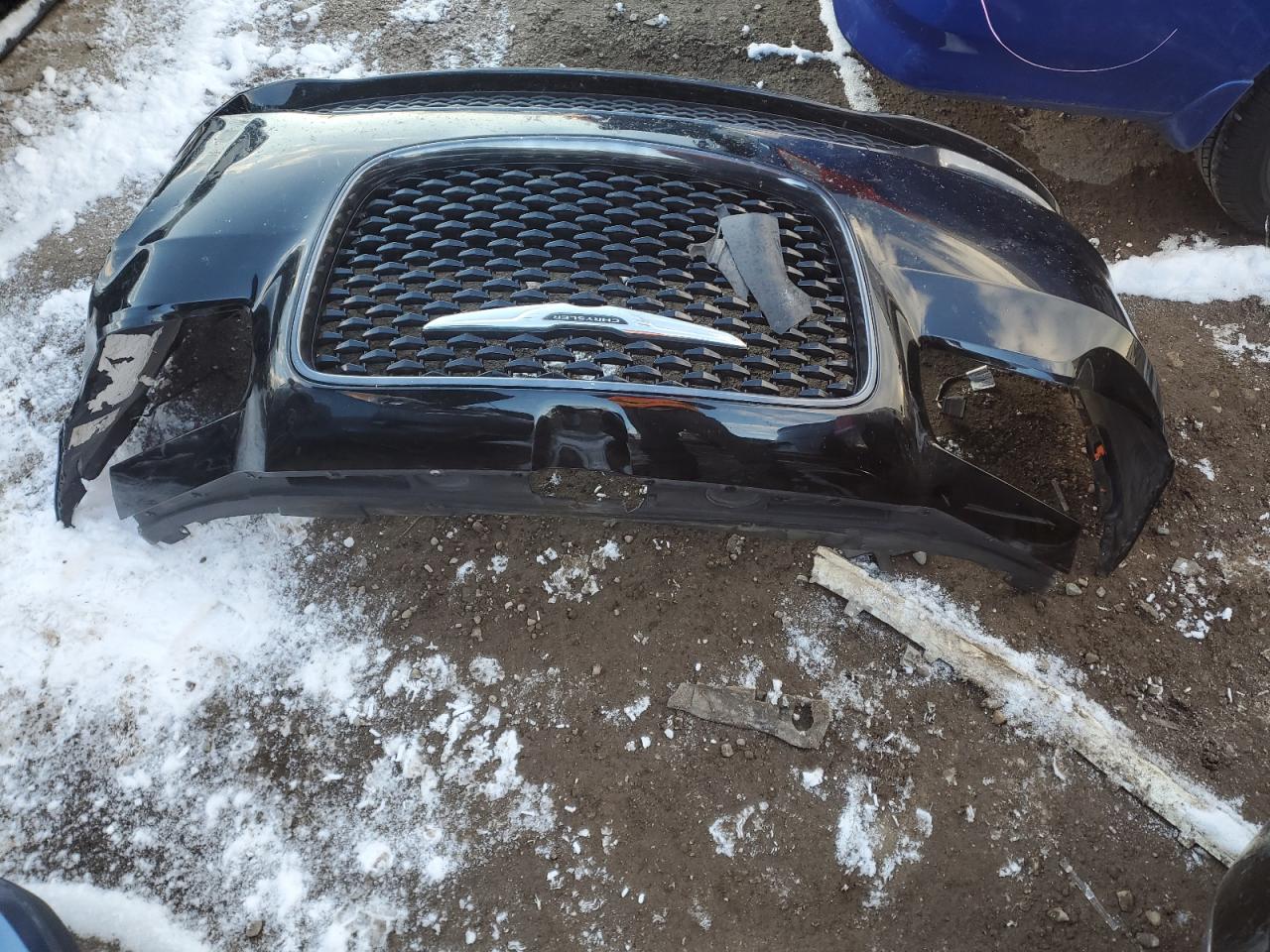 2017 Chrysler 300 - Image 12