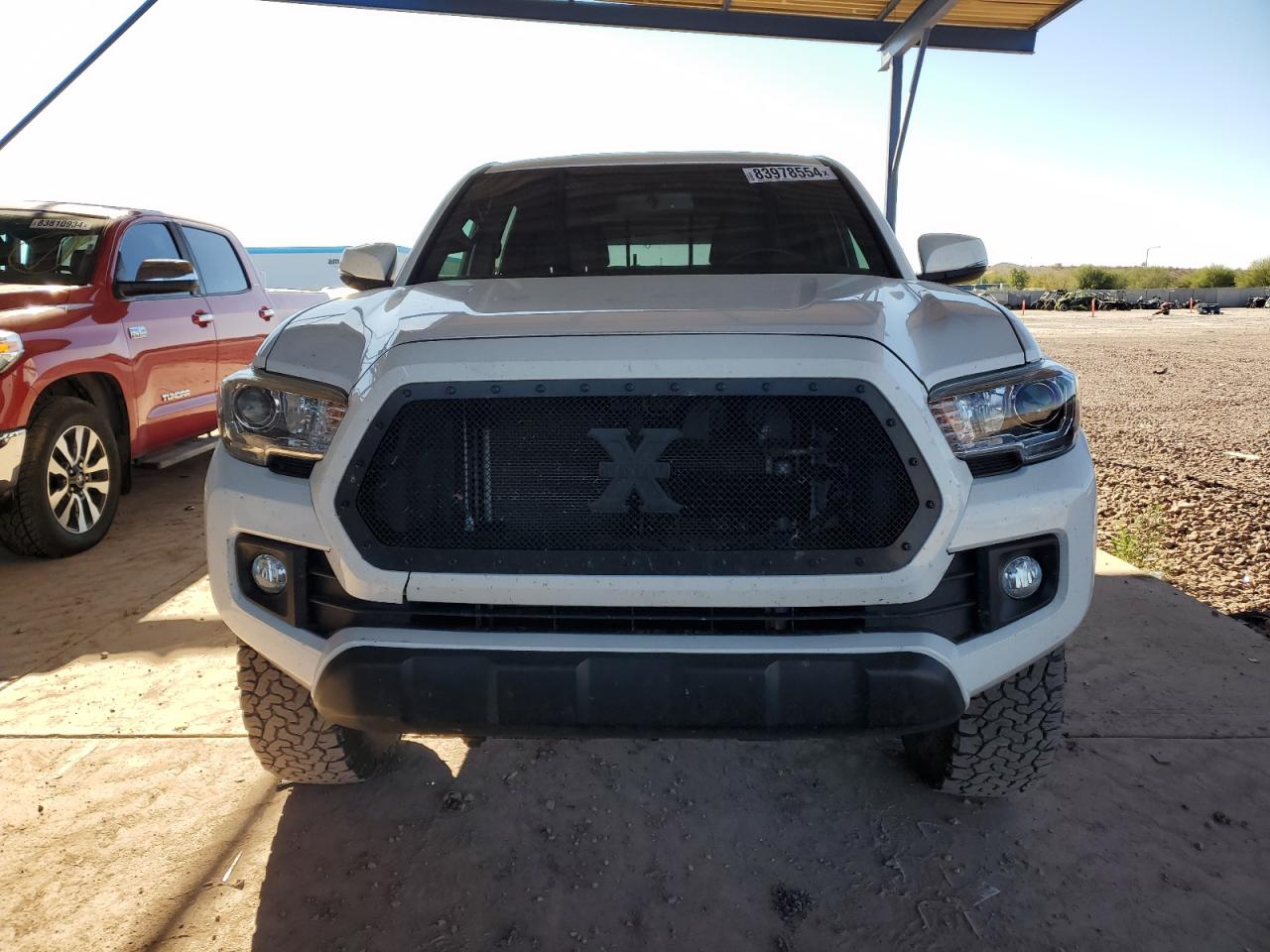 2017 Toyota Tacoma - Image 5