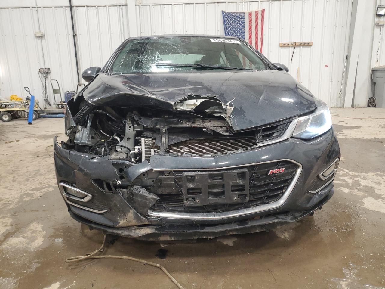 2017 Chevrolet Cruze - Image 5