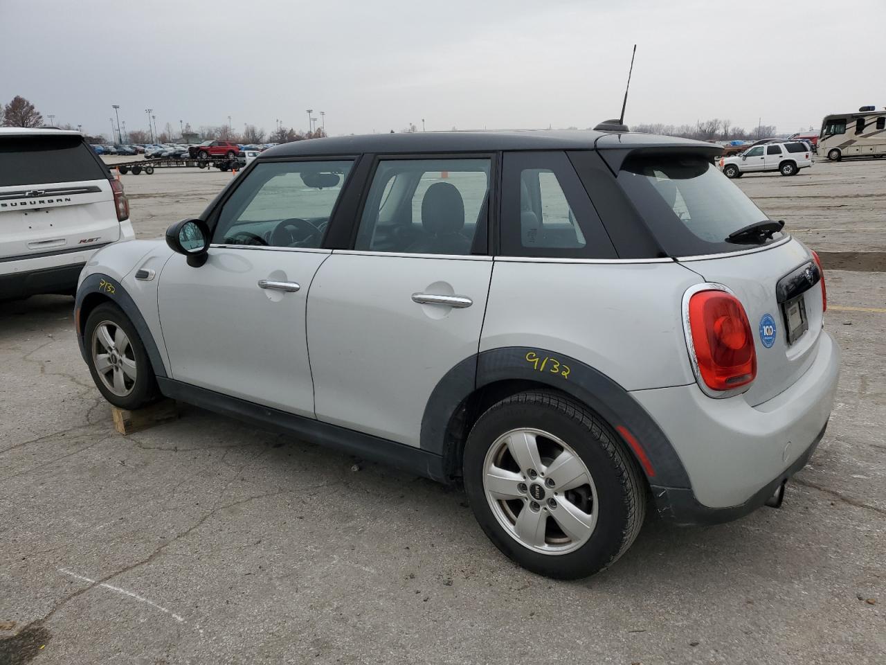 VIN WMWXU1C54G2D11817 2016 MINI COOPER no.2