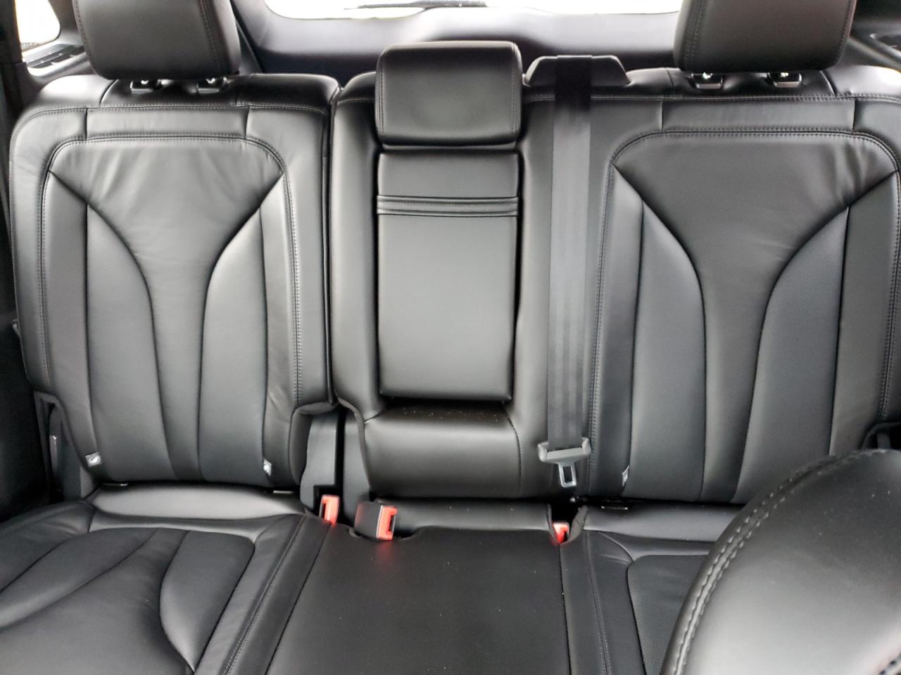 2016 Lincoln MKX - Image 10