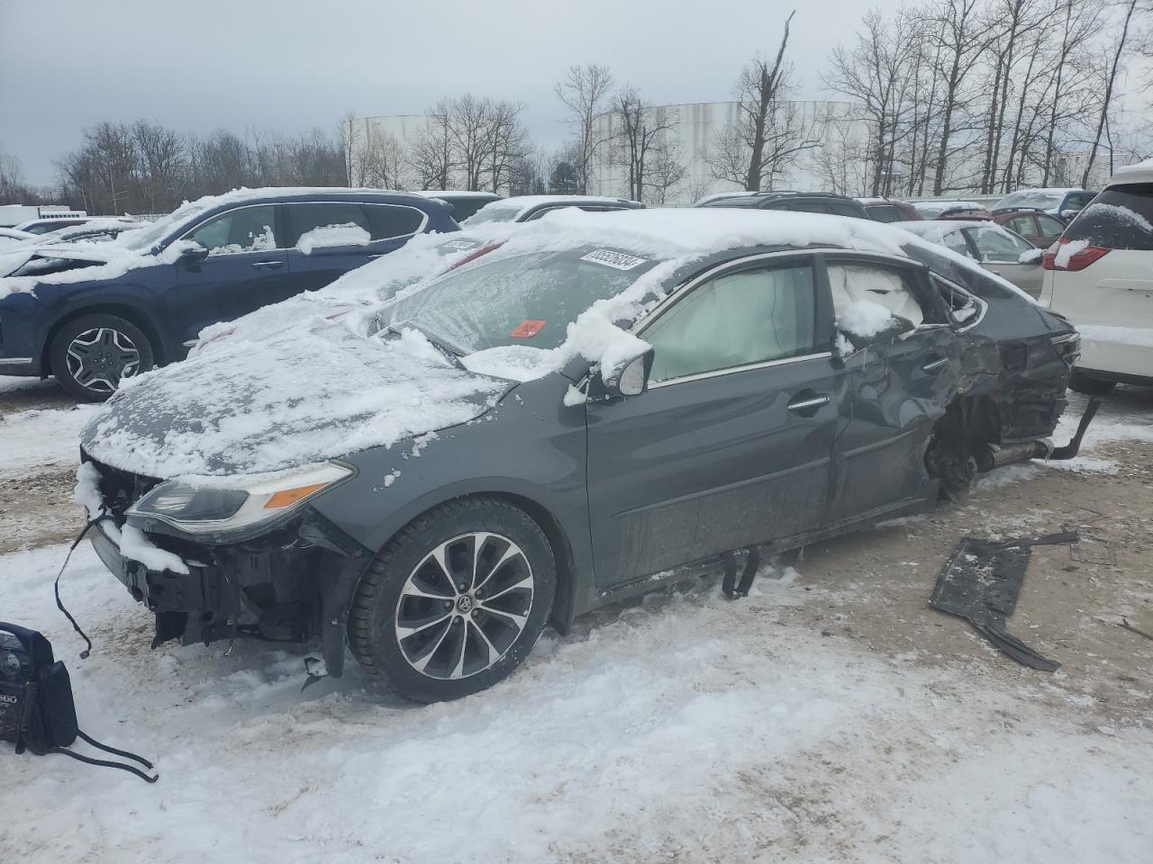 2018 Toyota Avalon - Image 1