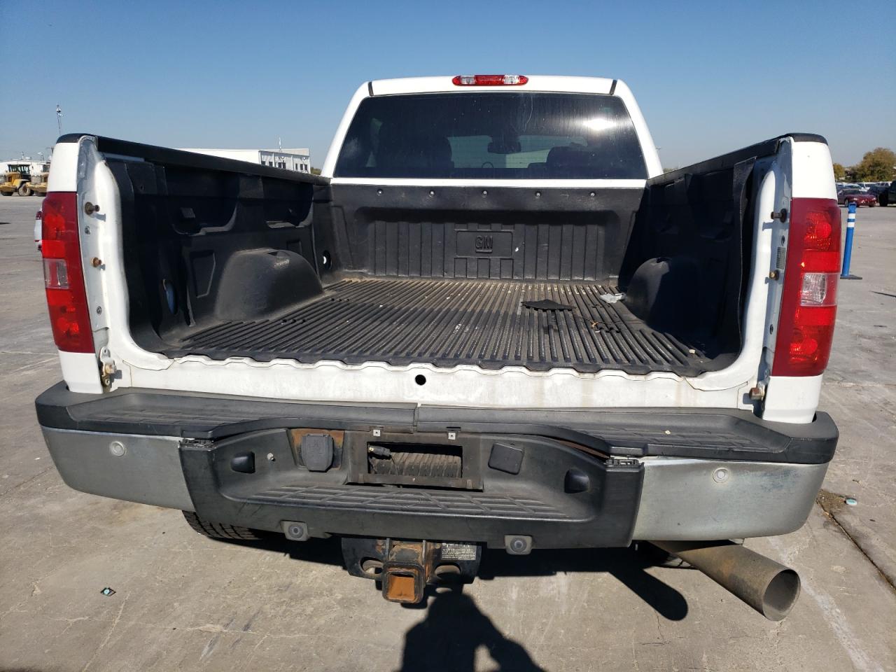 2012 Chevrolet Silverado - Image 6