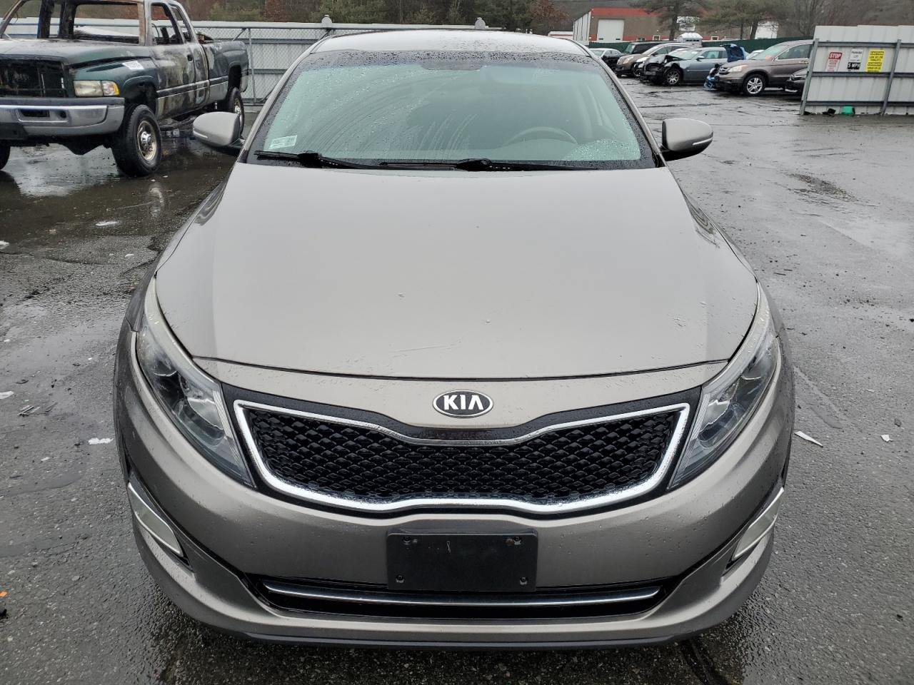 VIN 5XXGR4A7XFG440418 2015 KIA OPTIMA no.5