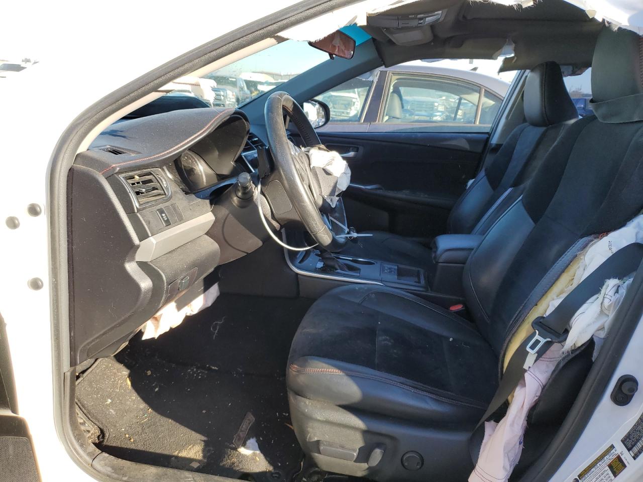 2016 Toyota Camry - Image 7