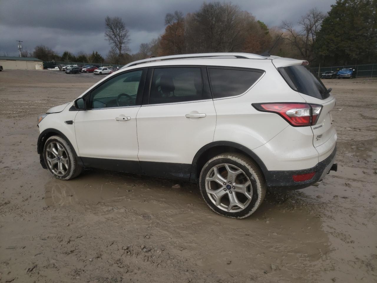 VIN 1FMCU9J90JUB59707 2018 FORD ESCAPE no.2