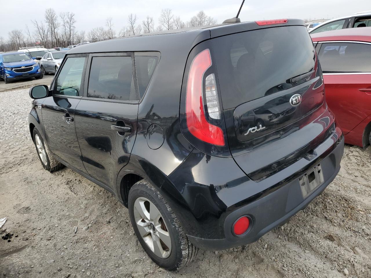 VIN KNDJN2A27H7886936 2017 KIA SOUL no.2