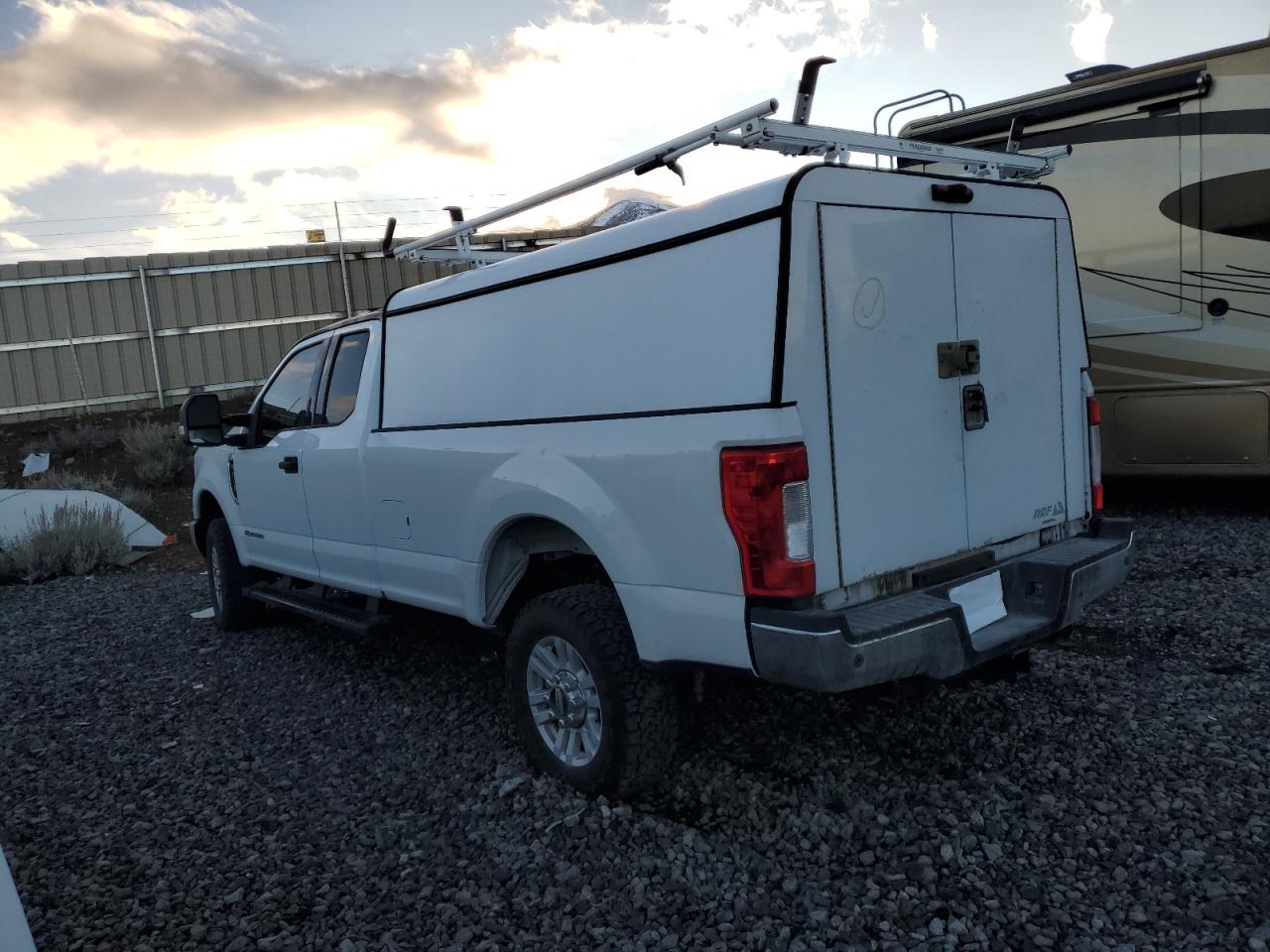 2017 Ford F250 - Image 2