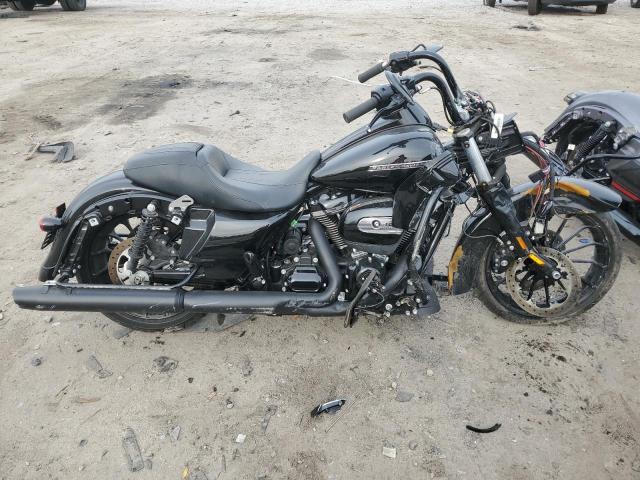  HARLEY-DAVIDSON FL 2018 Чорний