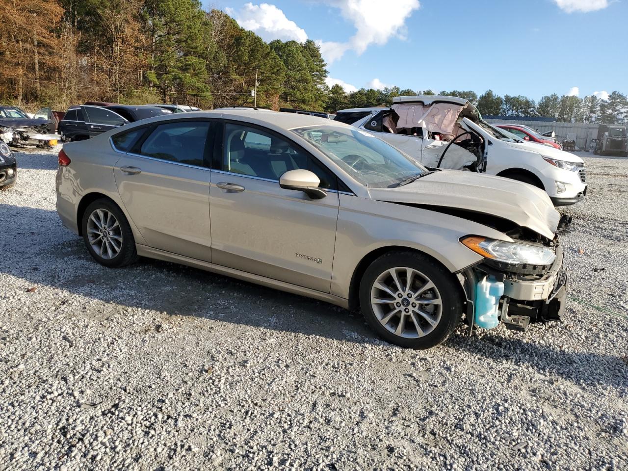 VIN 3FA6P0LU9HR354993 2017 FORD FUSION no.4