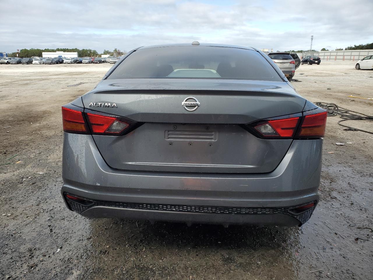 2020 Nissan Altima - Image 6