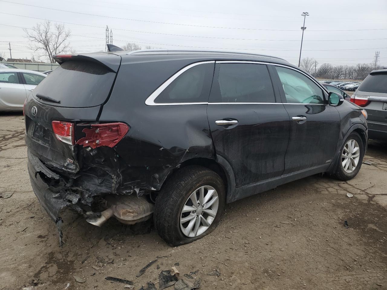 VIN 5XYPGDA35JG425350 2018 KIA SORENTO no.3