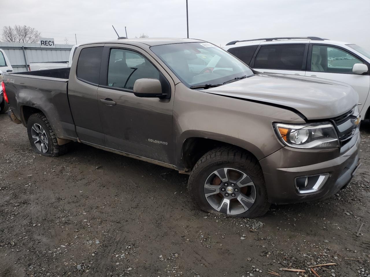 VIN 1GCHTDE39G1124177 2016 CHEVROLET COLORADO no.4