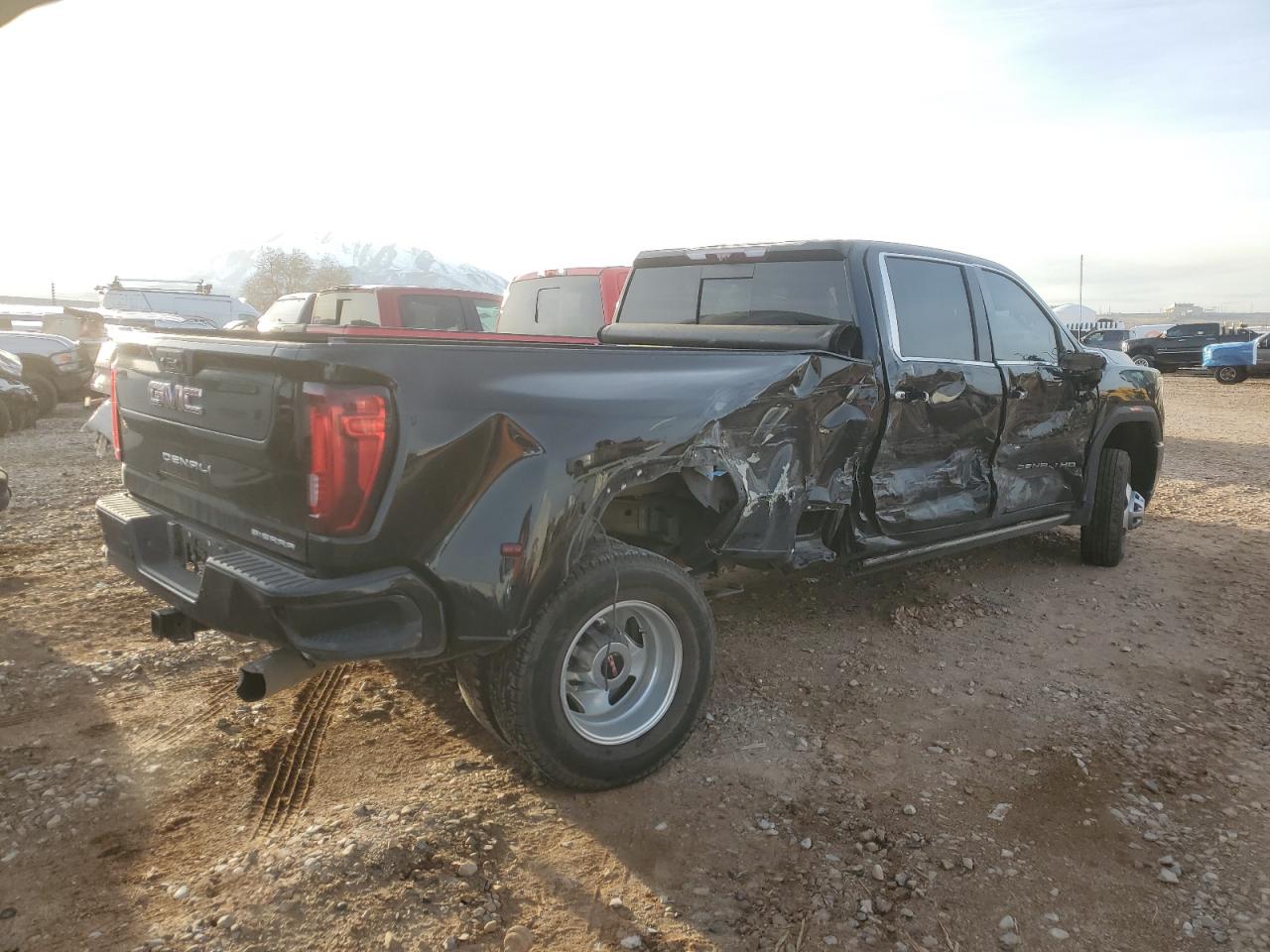2021 GMC Sierra - Image 3