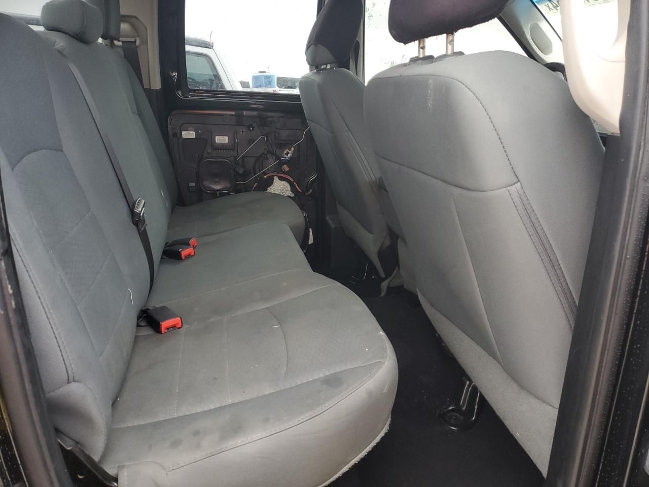 2016 RAM 1500 - Image 10