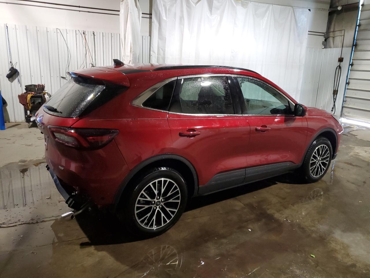 2023 Ford Escape - Image 3
