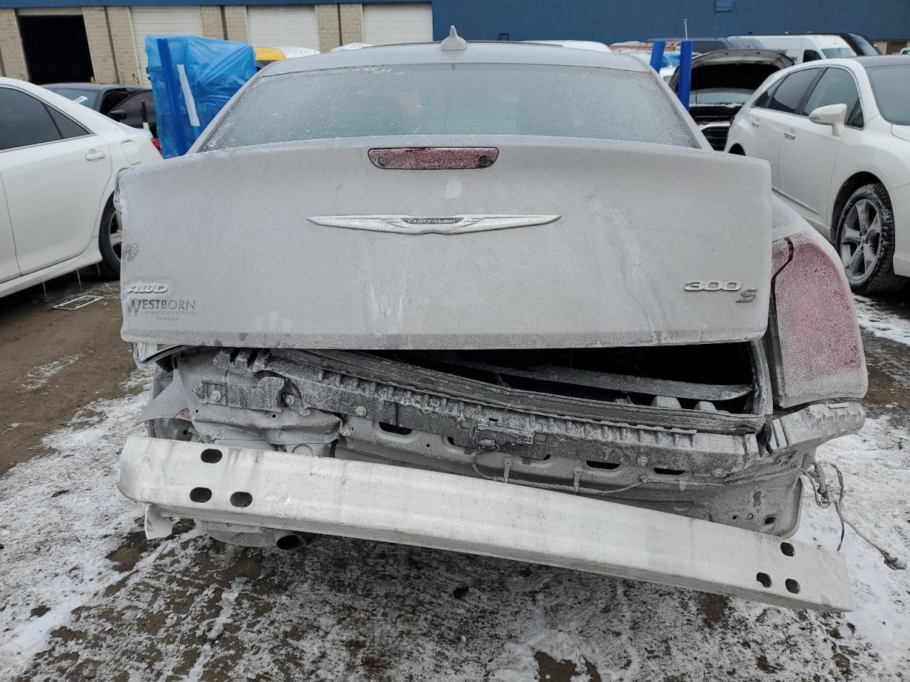 2018 Chrysler 300 - Image 6