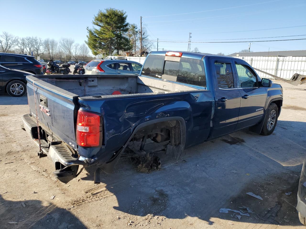 2015 GMC Sierra - Image 3
