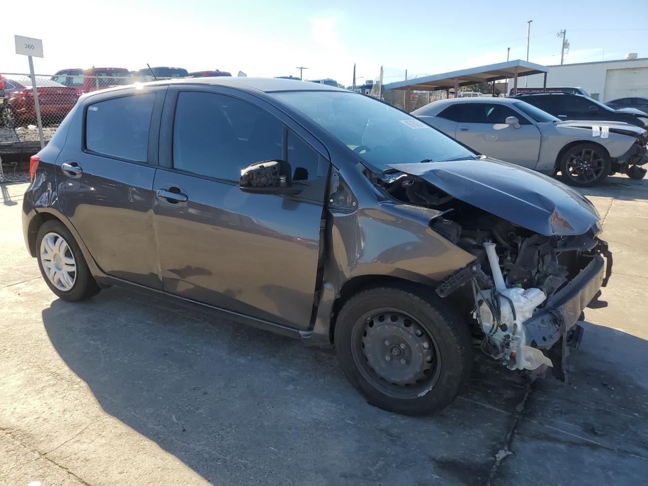 VIN VNKKTUD31FA023907 2015 TOYOTA YARIS no.4