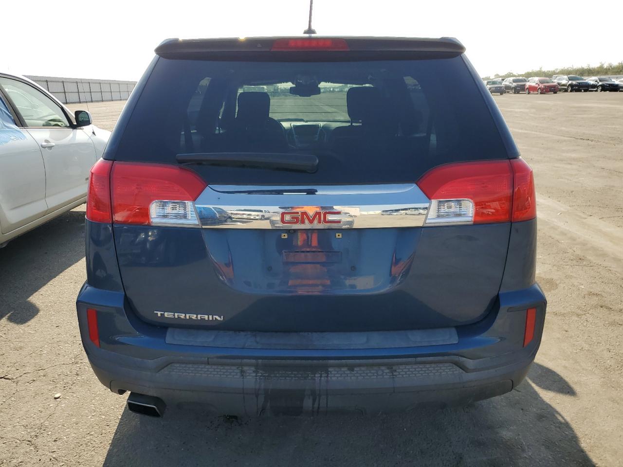 2017 GMC Terrain - Image 6