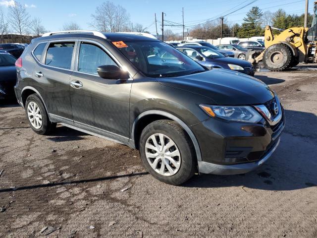  NISSAN ROGUE 2017 Зелений