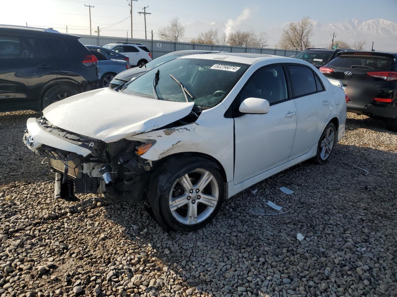 VIN 5YFBU4EE2DP185284 2013 TOYOTA COROLLA no.1