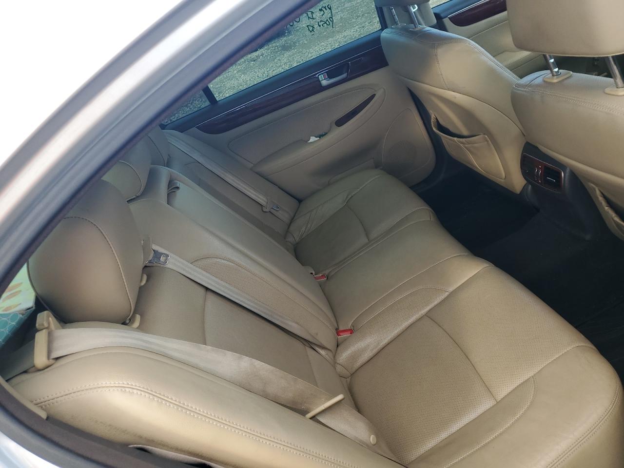 2013 Hyundai Genesis 3.8L VIN: KMHGC4DD9DU250597 Lot: 85758854