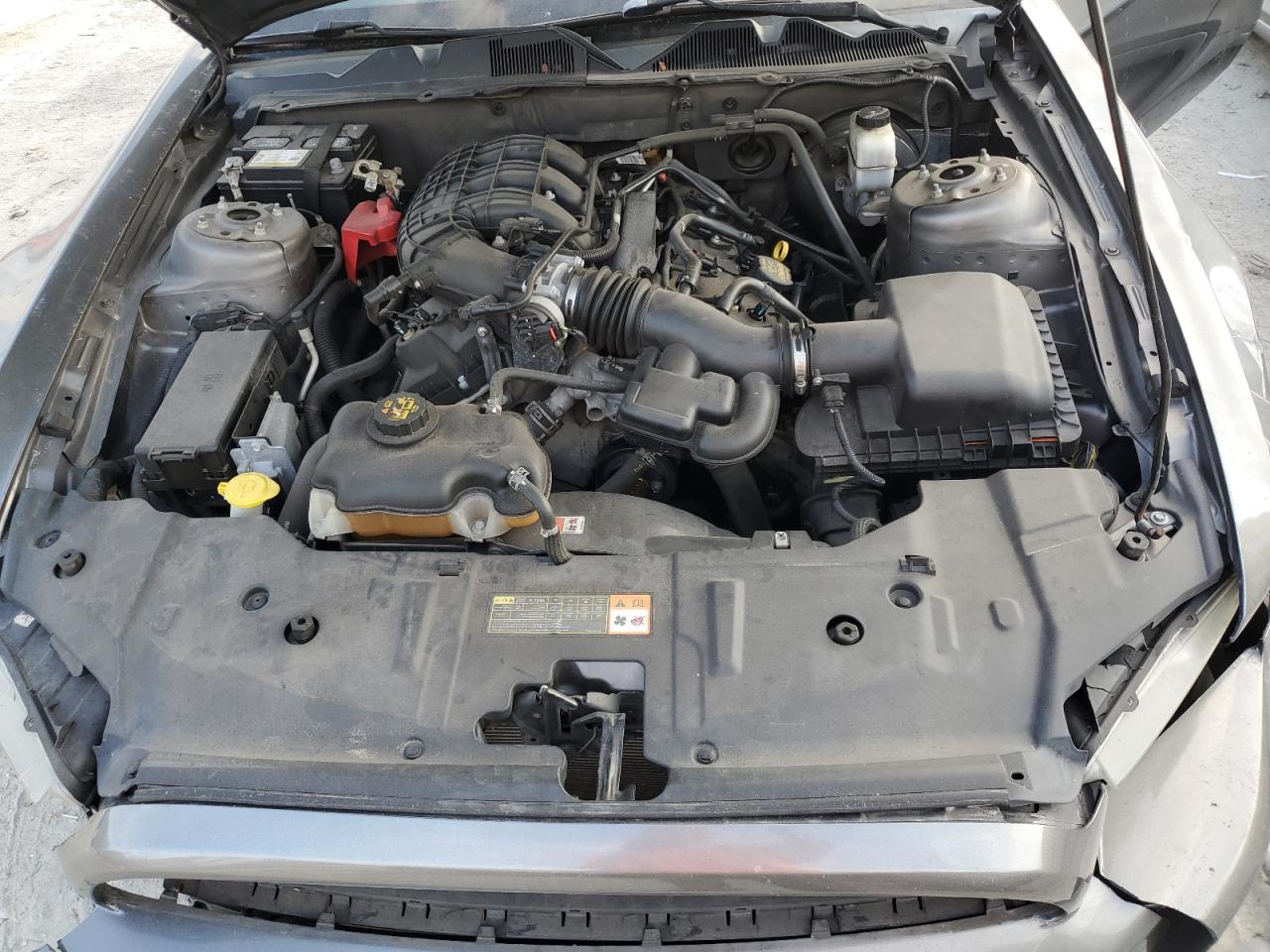 2013 Ford Mustang - Image 11