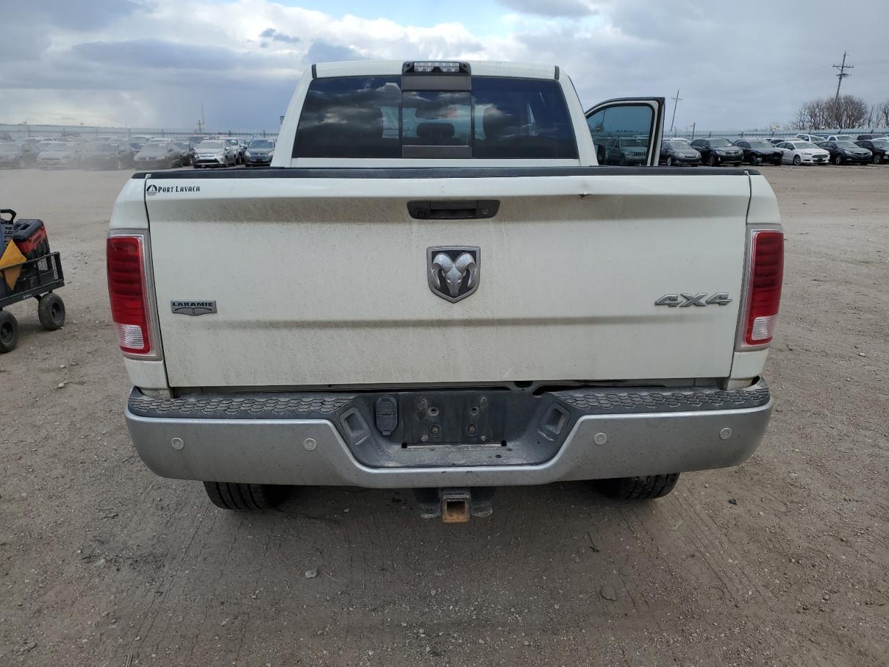 2017 Ram 2500 Laramie VIN: 3C6UR5FL2HG720596 Lot: 84001184