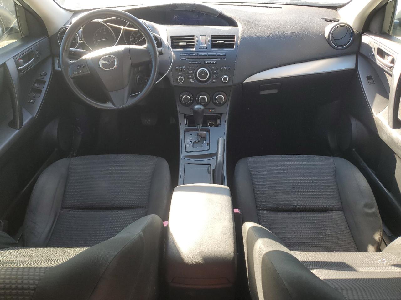 2012 Mazda 3 - Image 8
