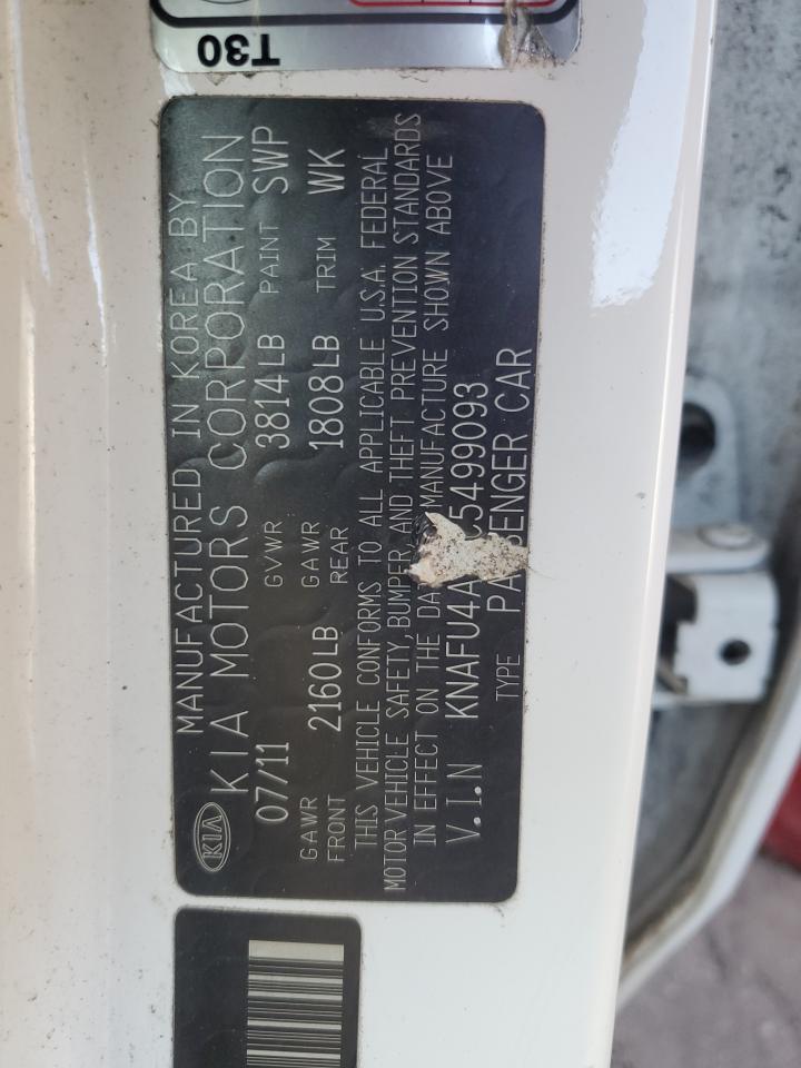 2012 Kia Forte - Image 12