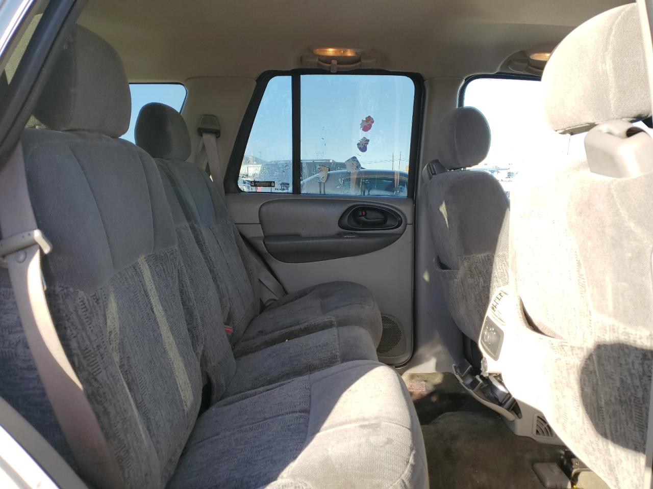 2002 Chevrolet TrailBlazer - Image 11