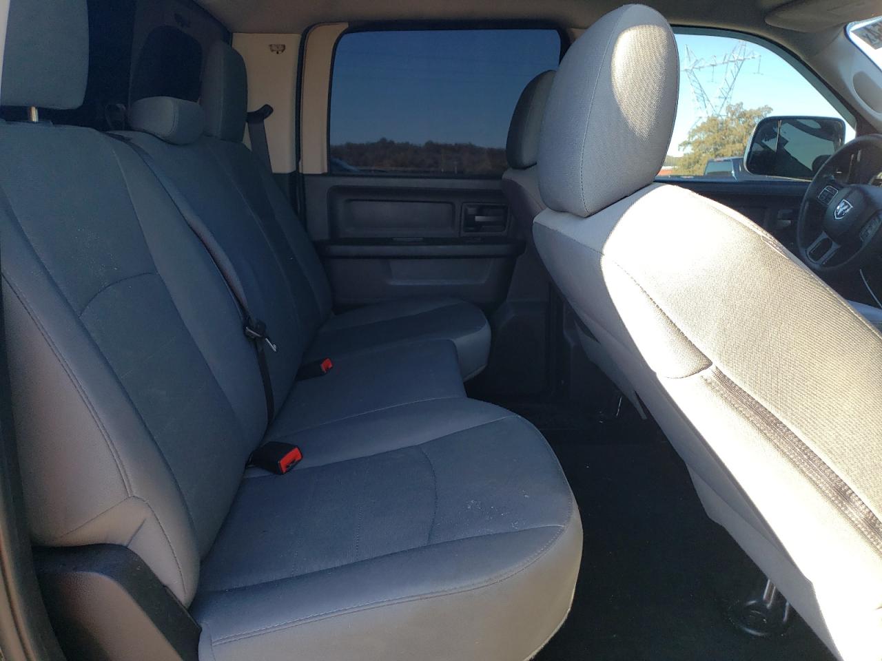 2016 RAM 2500 - Image 11