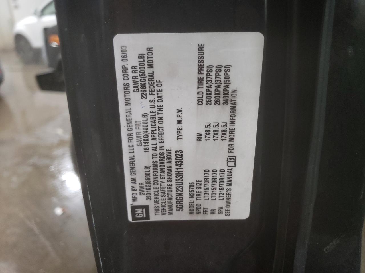 2003 Hummer H2 VIN: 5GRGN23U33H143023 Lot: 84403414