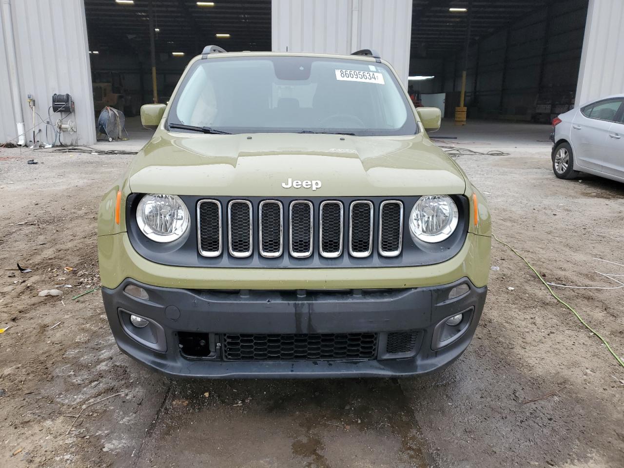 2015 Jeep Renegade - Image 5