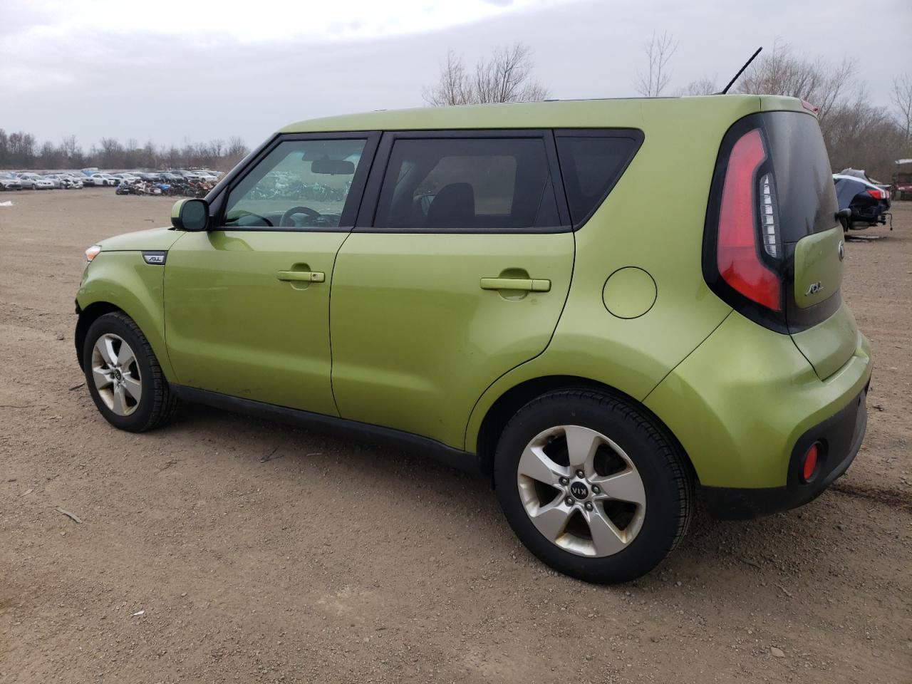 VIN KNDJN2A22J7895873 2018 KIA SOUL no.2