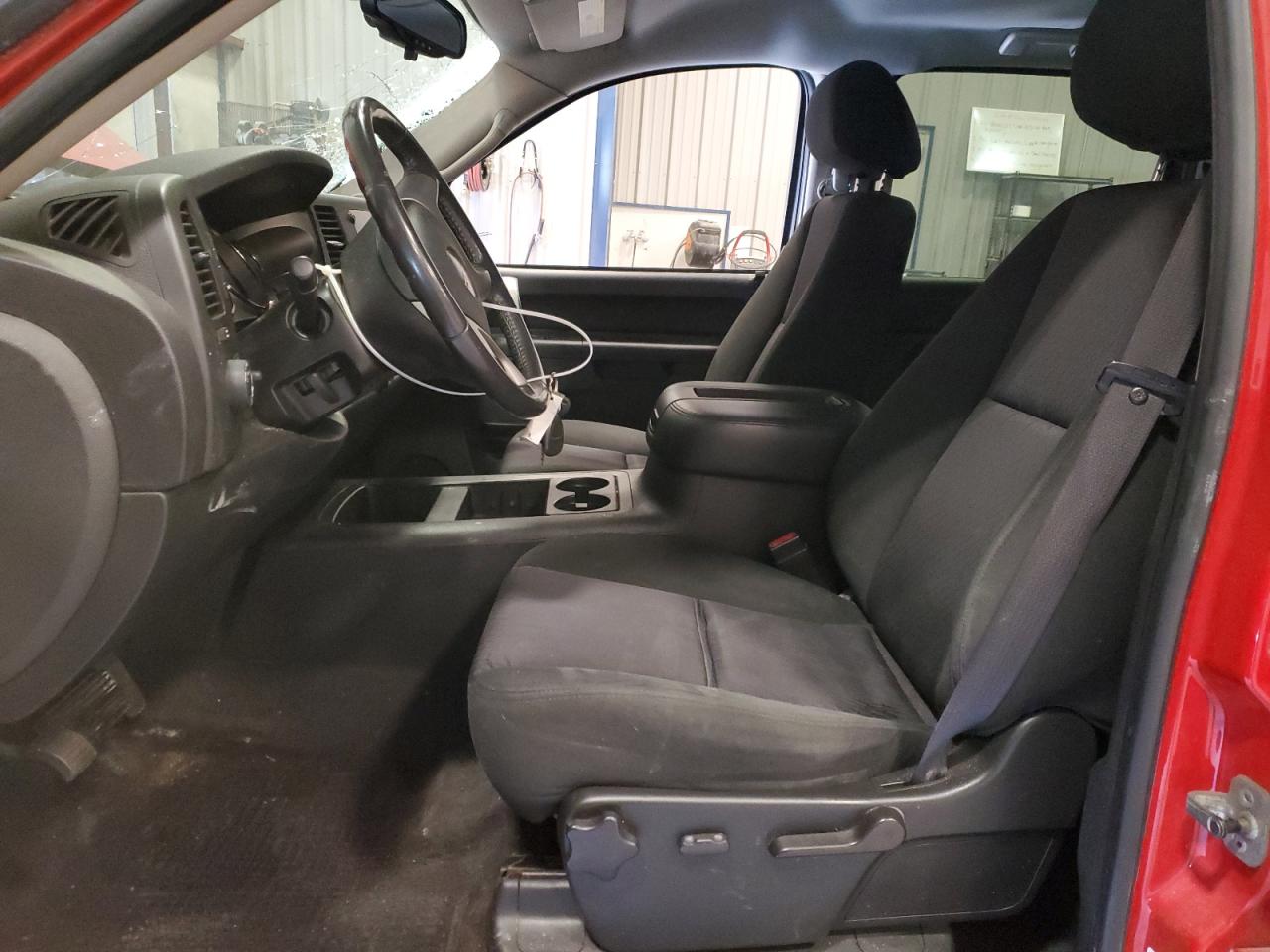 2010 GMC Sierra - Image 7