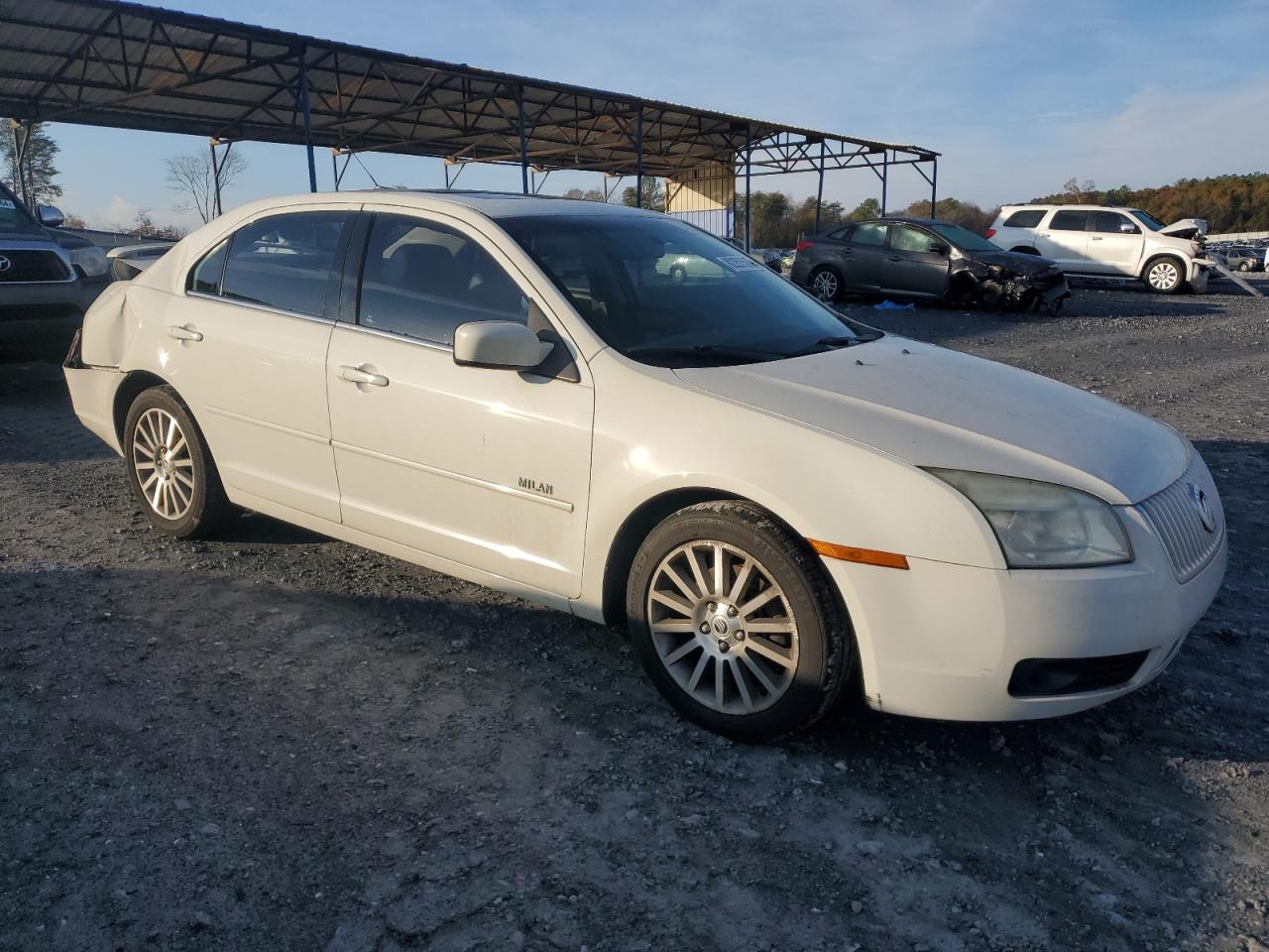 2008 Mercury Milan - Image 4