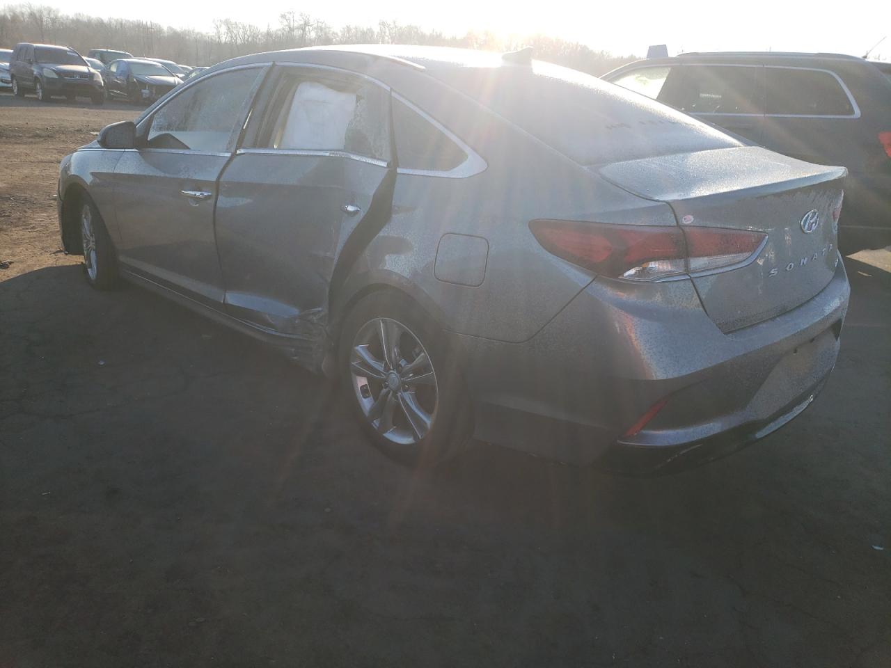 2018 Hyundai Sonata - Image 2