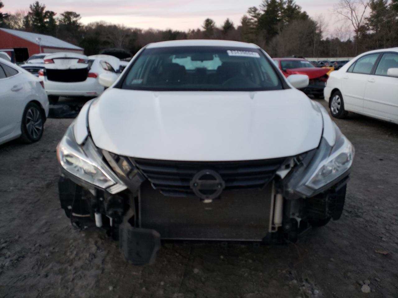 2016 Nissan Altima - Image 5