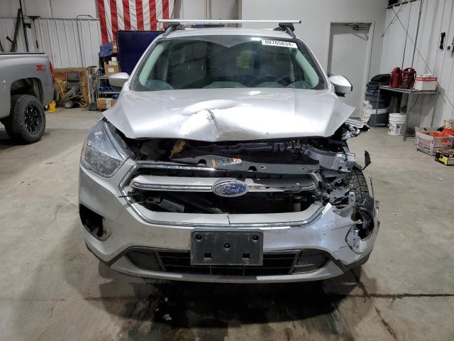  FORD ESCAPE 2018 Srebrny