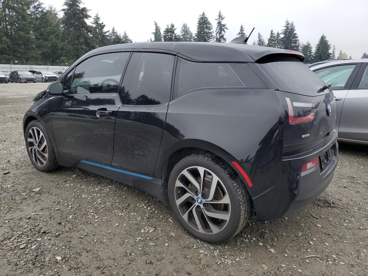 2016 BMW i3 - Image 2