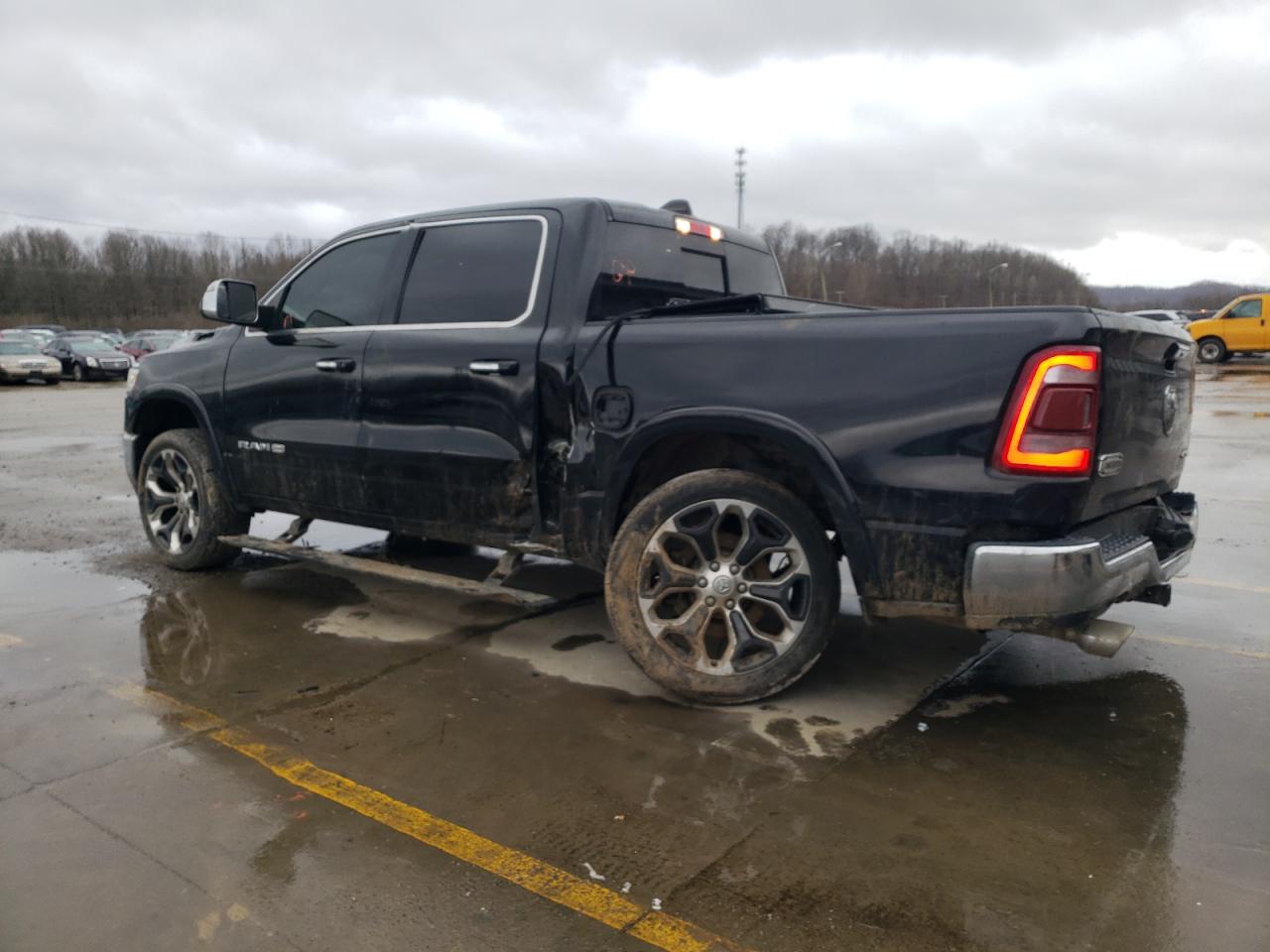 2019 RAM 1500 - Image 2