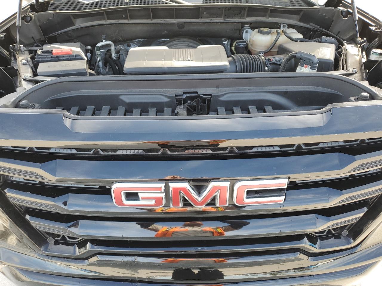 2021 GMC Sierra - Image 11