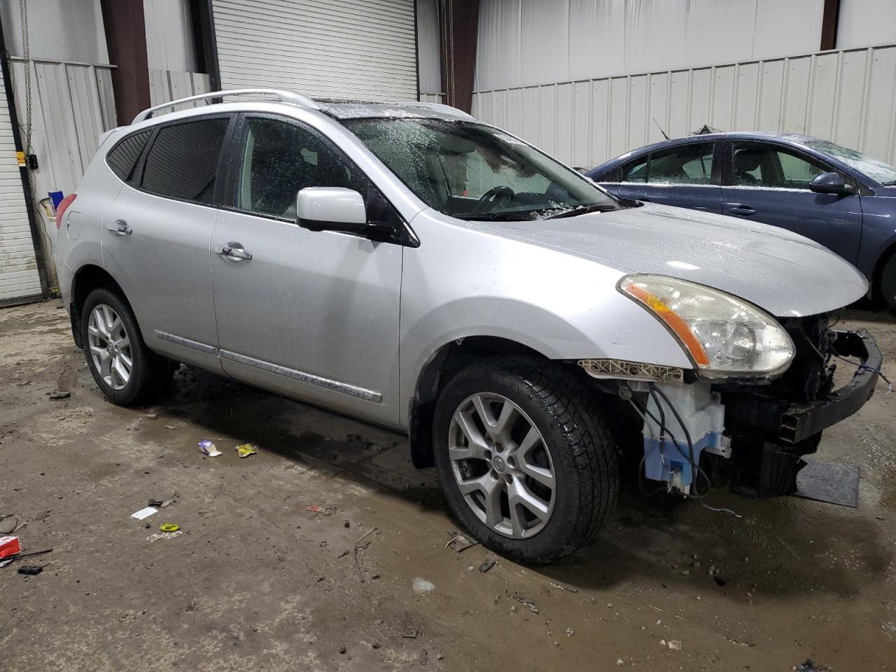 2013 Nissan Rogue - Image 4