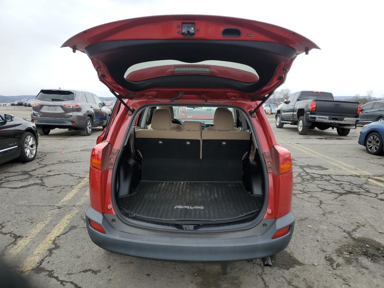 2013 Toyota RAV 4 - Image 6