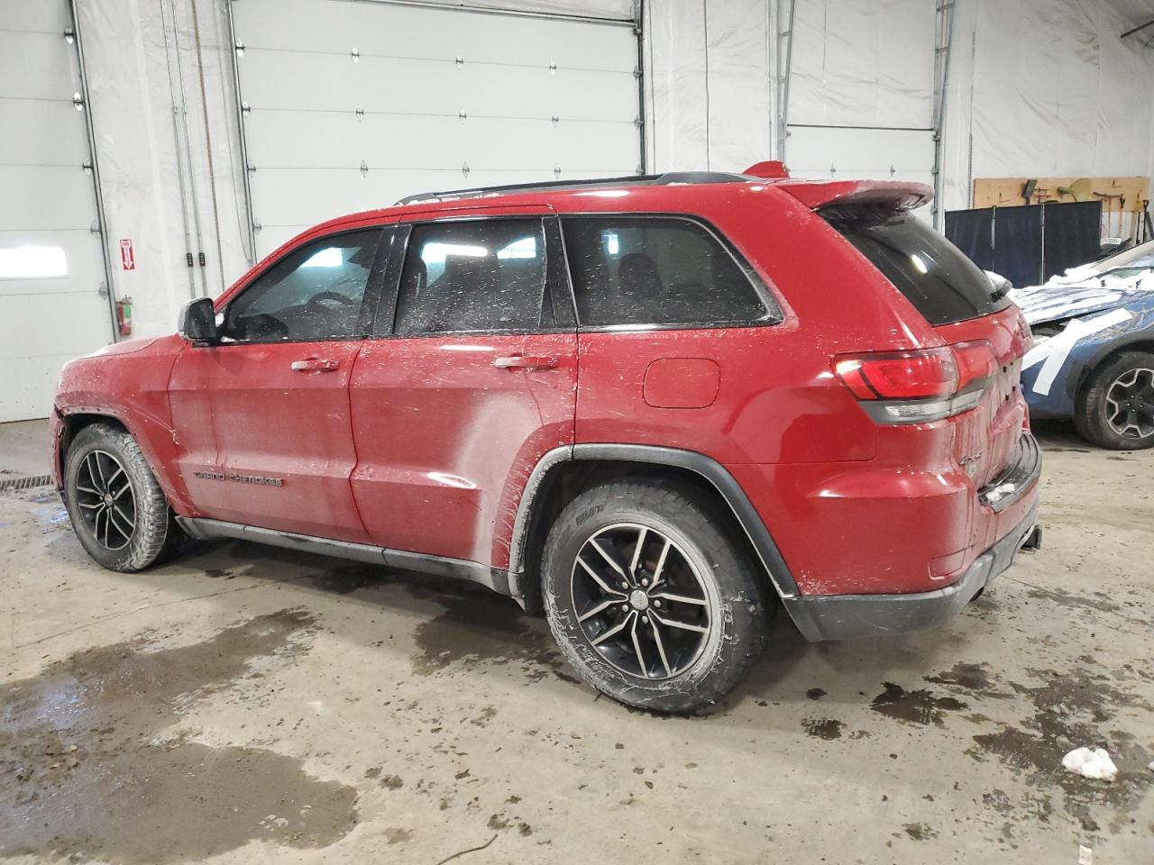 2018 Jeep Grand Cherokee - Image 2
